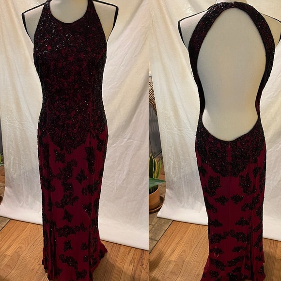Vintage Gothic 🥀 red SILK gown with heavy black beading - Picture 10 of 16